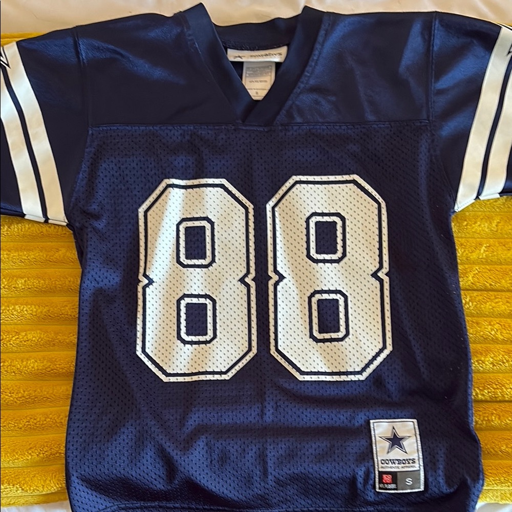 NFL Dallas Cowboys youth small Jersey. Dez Bryant #88